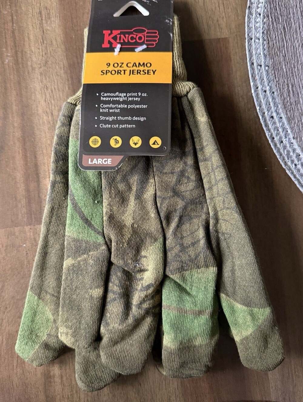 Kinco Camouflage Polyester Full Finger Hunting Gloves Large Knit Wrist